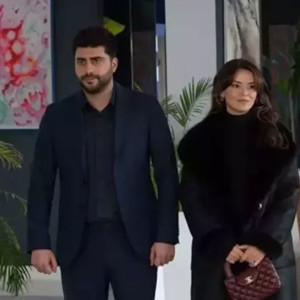 Doğukan Güngör eski ro larkadaşı Seray Kaya'yı takipten çıkardı