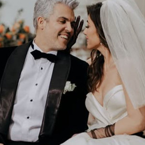 Gökçe Bahadır ve eşi Emir Ersoy'dan romantik yıldönümü kutlaması