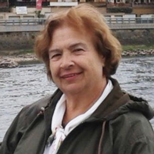 Türk tiyatrosunun duayen ismi Feyha Çelenk hayatını kaybetti