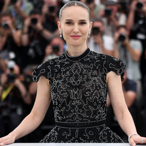 Natalie Portman üçüncü bebeğine hamile olduğunu açıkladı