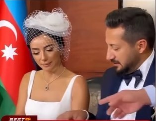 Şarkıcı Öykü Gürman ile Fatih İçmeli Bakü'de evlendi! - Resim : 2