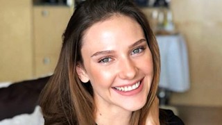 Alina Boz çocukluk fotoğrafını paylaştı: "Bakışları değişmemiş"