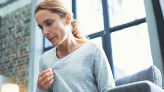 Aşırı terleme neden olur? Hangi hastalıkların belirtisidir? 8 soruda aşırı terleme ilgili merak edilenler