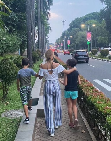 Irmak Ünal'dan radikal karar: Endonezya'da yeni hayat - Resim : 1