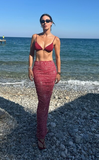Defne Samyeli tatil sezonunu kapatmadı - Resim : 1
