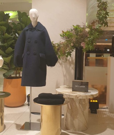 Universal Design Studio imzalı yeni tasarım ile sanat ve moda bir arada - Resim : 1