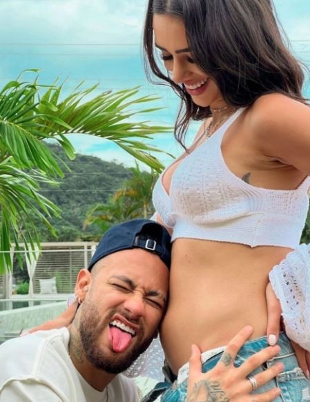 Futbolcu Neymar ve sevgilisi Bruna Biancardi, ilk çocuklarını beklediklerini açıkladı - Resim : 2