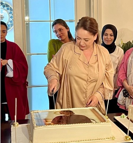 Demet Şener'den, Sibel Taşçıoğlu'na: Oyunculuğunla bizi mest ettin - Resim : 1