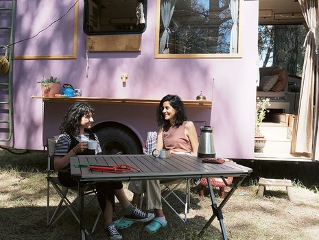Birlikte ve yollarda: Karavanda yaşamak nasıl bir deneyim?