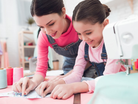Çocuklarınıza dikiş öğretmeniz için 6 neden
