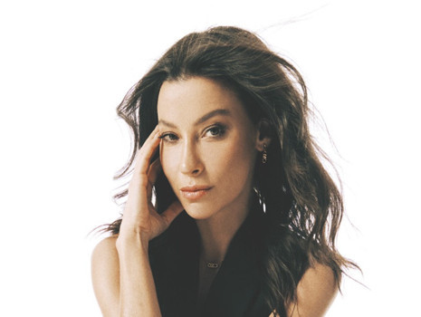 Göz alıcı Müjde Uzman (video)