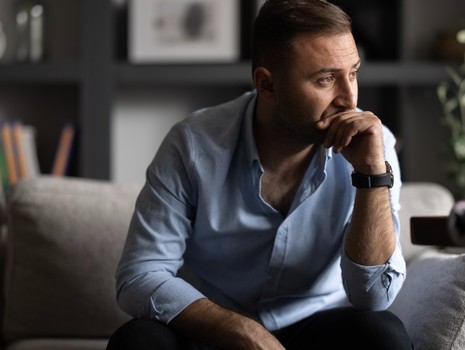 Zihinde sürekli dolaşan olumsuz düşünceler: Ruminasyon nedir?
