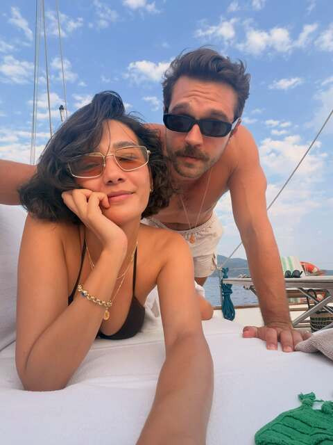 Ayb&uuml;ke Pusat ve Furkan Andı&ccedil;'tan tatil pozları - Resim : 2
