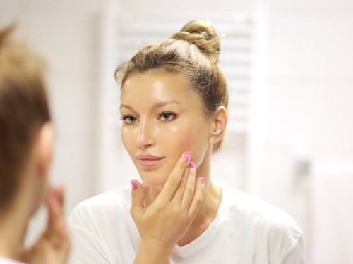 Cilt neden kurur? Kuru cilde ne iyi gelir?