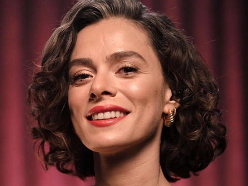 Özge Özpirinçci bebeğine vermek istediği ilginç ismi açıkladı