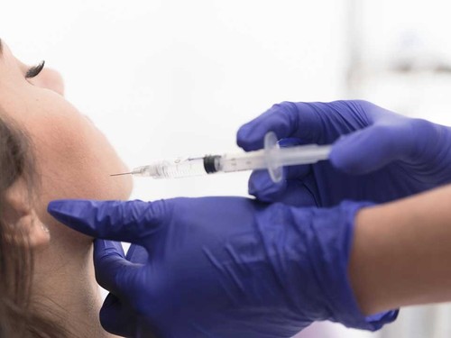 Jawline (çene) dolgusu nedir? Nasıl uygulanır?