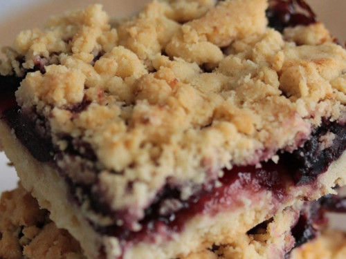 Kırmızı meyveli turta tarifi