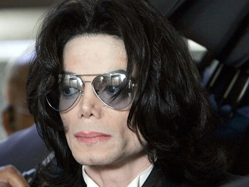 Michael Jackson'ın hayatını anlatan film yine ertelendi