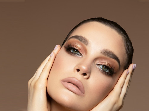 Cam efekti bronz tenle tanışıyor!