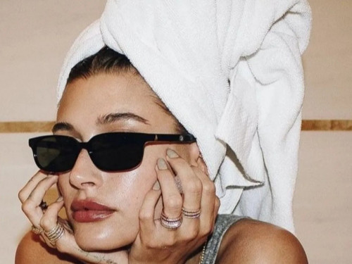 Tıpkı cilt bakımındaki gibi ürün sırası saçta da kritik