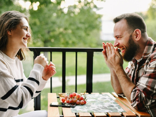 Flört trendi: İlişkilerde kaygılı bağlanma ve başa çıkma yolları