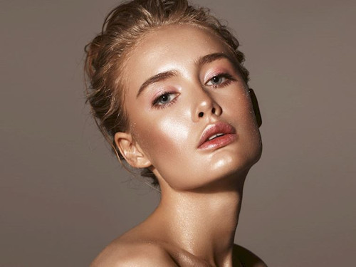 Ciltte mücevher ışıltısı