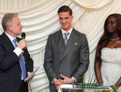 Bertuğ Özgür Yıldırım nikâh fotoğraflarını sildi