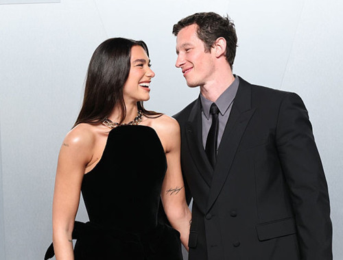 Dua Lipa ve Callum Turner evlendi