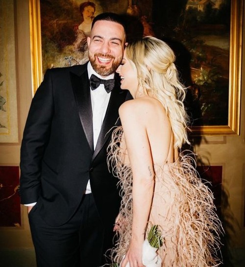 Hadise ve Murda'nın şarkısı 'Sen Dönene Kadar' zirveye yerleşti - Resim : 1