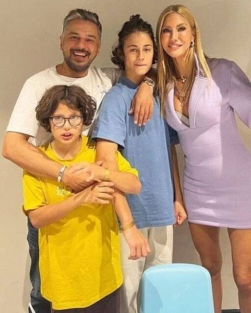 Emre Altuğ ile Pınar Yüzbaşıgil'den ilk poz - Resim : 2