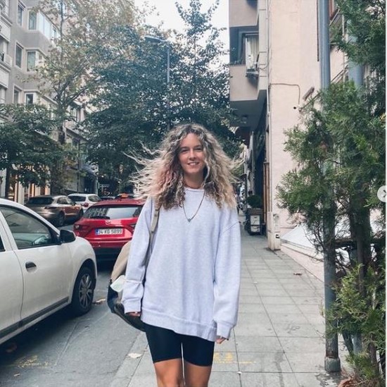 hanzade ofluoğlu