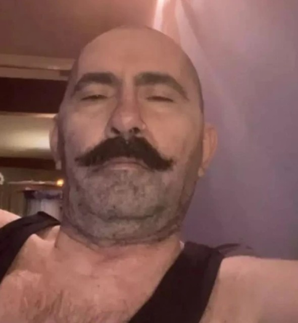peker açıkalın