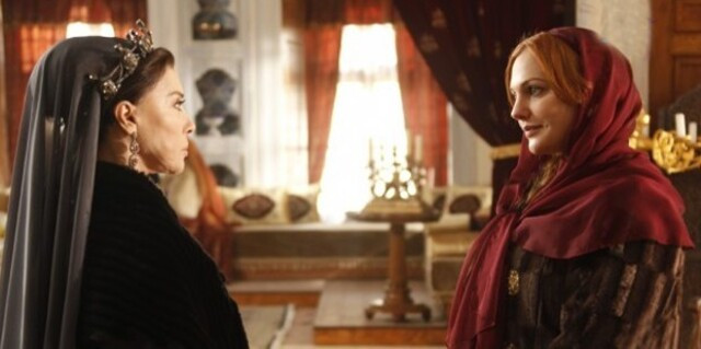 Nebahat &Ccedil;ehre ile Meryem Uzerli yıllar sonra bir araya geldi - Resim : 1