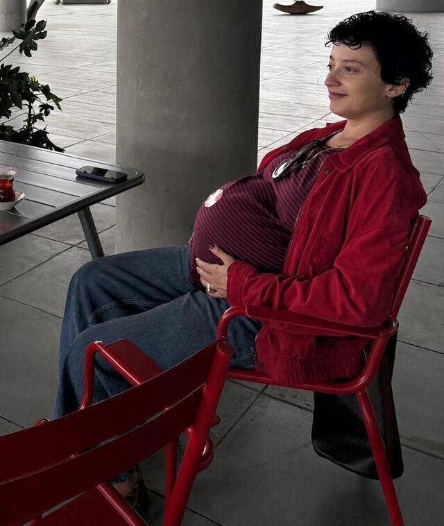 Melike Şahin anne oldu - Resim : 2