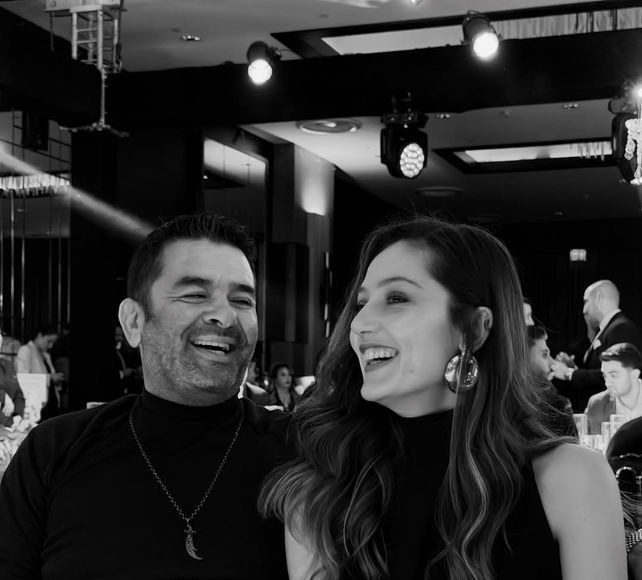 B&uuml;lent Şakrak ve Duygu Arabacıoğlu'ndan yıl d&ouml;n&uuml;m&uuml; kutlaması - Resim : 3