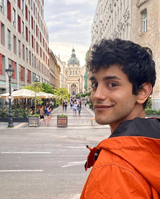 İbrahim Yıldız, ailesinin evinin karşısında bulunan mezarlığa defnedildi - Resim : 2