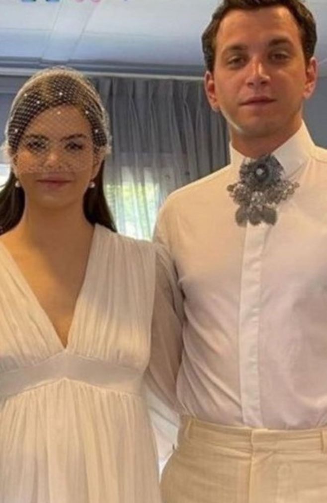 Evliliklerinde kriz yaşayan Selahattin Paşalı ve eşi Lara Paşalı'dan a&ccedil;ıklama - Resim : 2