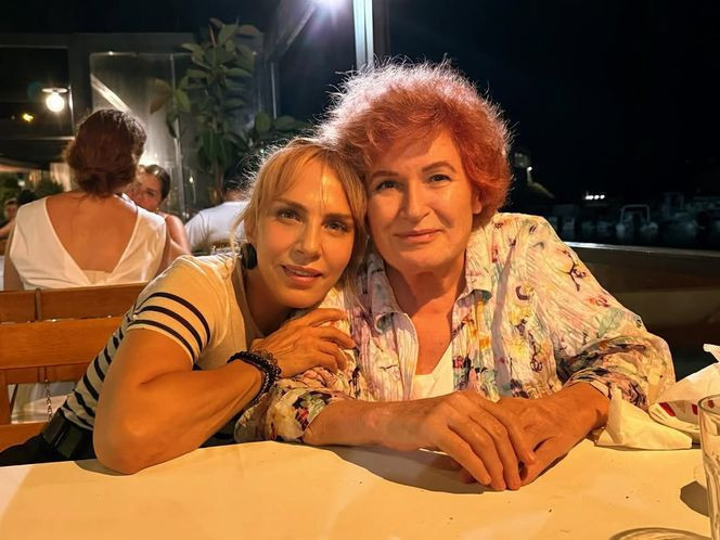 Selda Bağcan ve Sertab Erener Bodrum'da hasret giderdi - Resim : 1