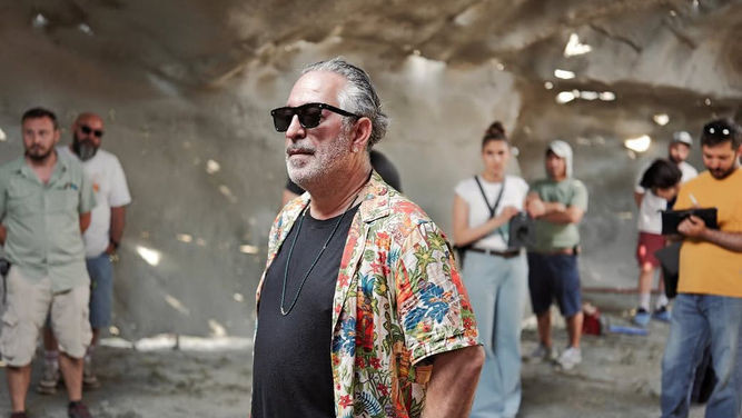 Cem Yılmaz'dan 'GORA 4 GORA' paylaşımı - Resim : 1