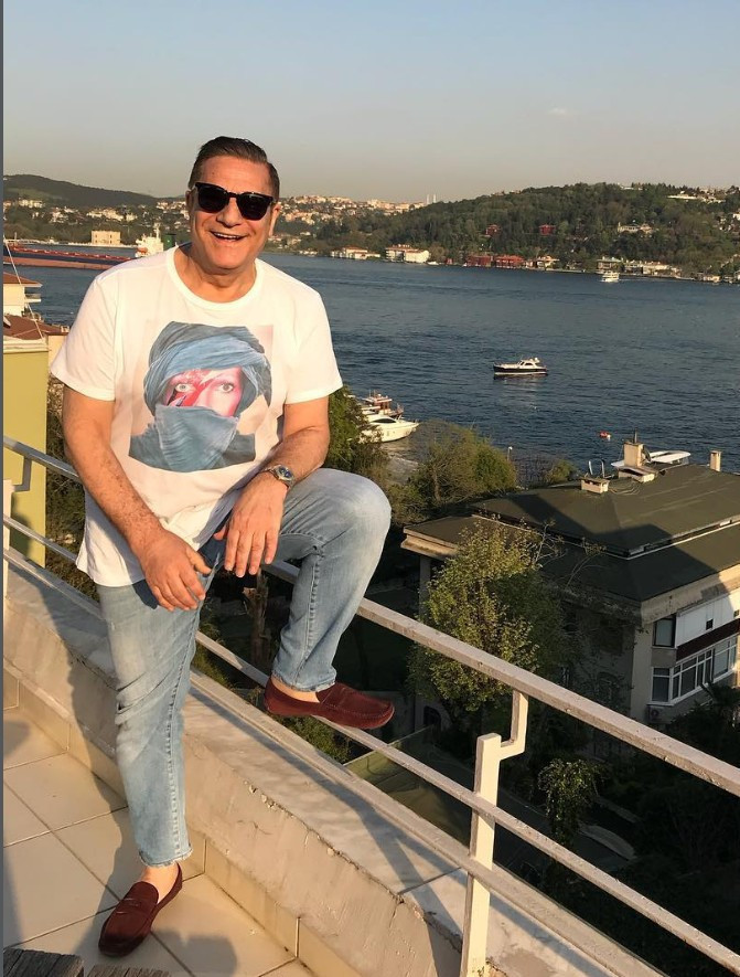 Mehmet Ali Erbil kimdir, kaç yaşında, evli mi? - Resim : 1