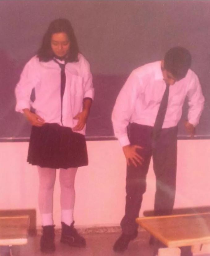 Lisede sıra arkadaşıydılar... Yıllar sonra: "Bu dünya kaldıramaz böyle gerçek aşkı" - Resim : 1