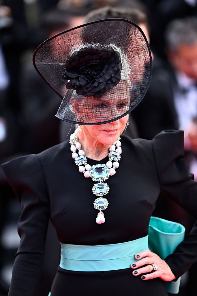 Helen Mirren,  400 karatlık kolyesiyle Cannes Film Festivali'nde! - Resim : 1