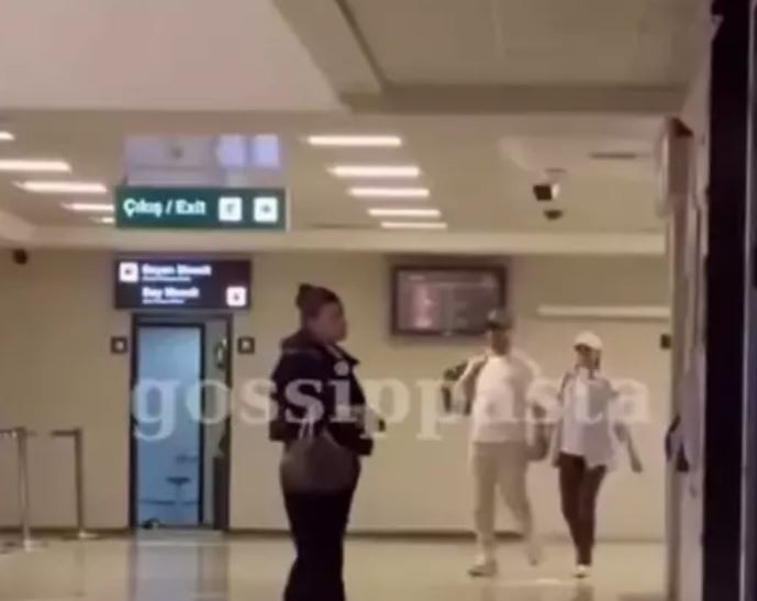 Sürpriz aşk! Sinan Akçıl ile Ece Erken el ele görüntülendi - Resim : 1
