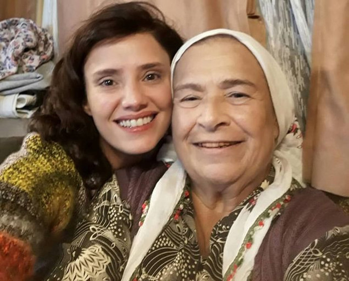 T&uuml;rk Tiyatrosunun duayen isimlerinden Feyha &Ccedil;elenk hayatını kaybetti - Resim : 2