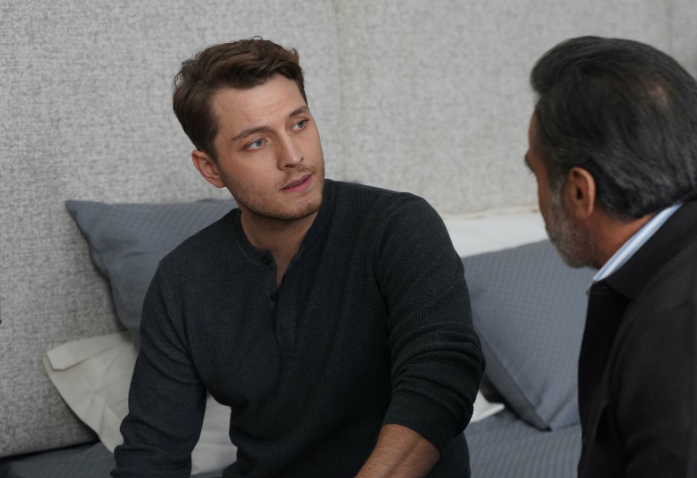 "Aynı Yağmur Altında"nın Ali'si Burak Tozkoparan kimdir? - Resim : 1