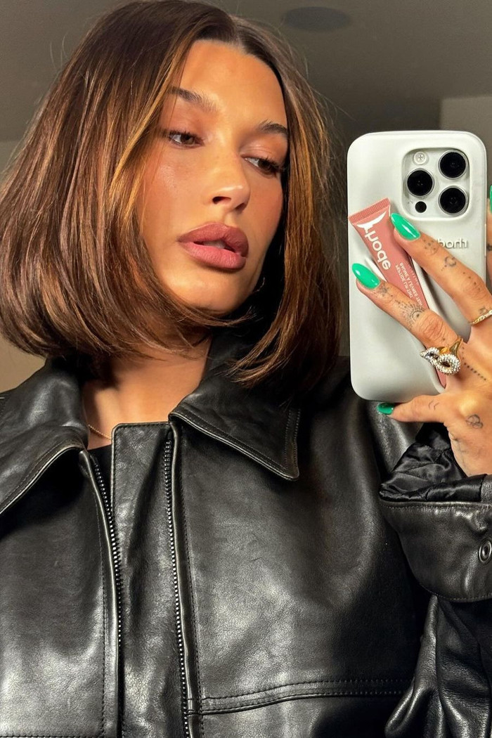 Hailey Bieber 'bob' saç kesimine geri döndü - Resim : 1
