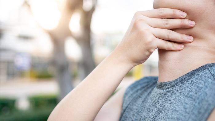 Ses kısıklığı neden olur? Hangi hastalıkların belirtisidir? İşte ses kısıklığına dair tüm merak edilenler - Resim : 2