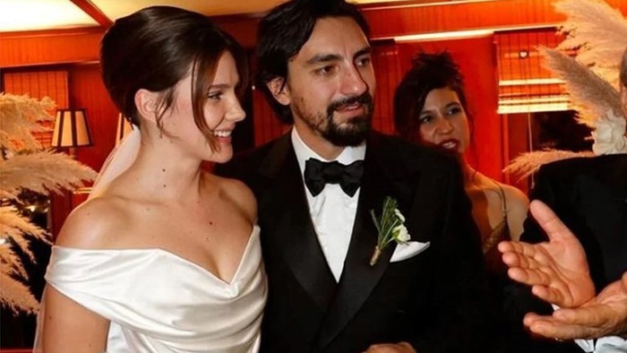 Umut Evirgen'den Alina Boz'a sabah sürprizi - Resim : 2