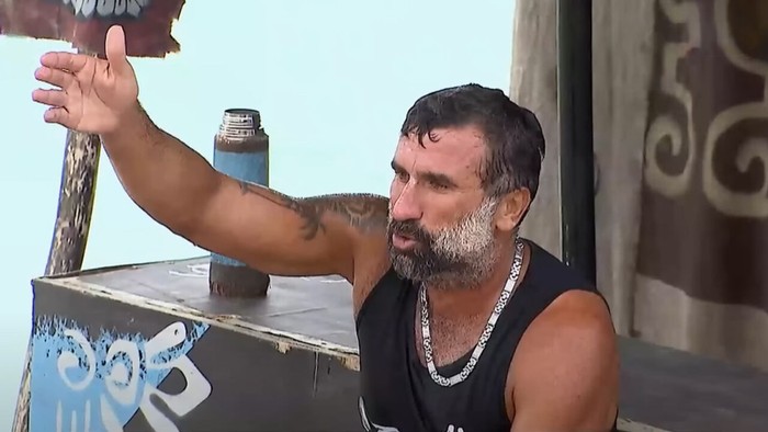 Survivor Hikmet Tuğsuz, Survivor'ı terk etti! - Resim : 2