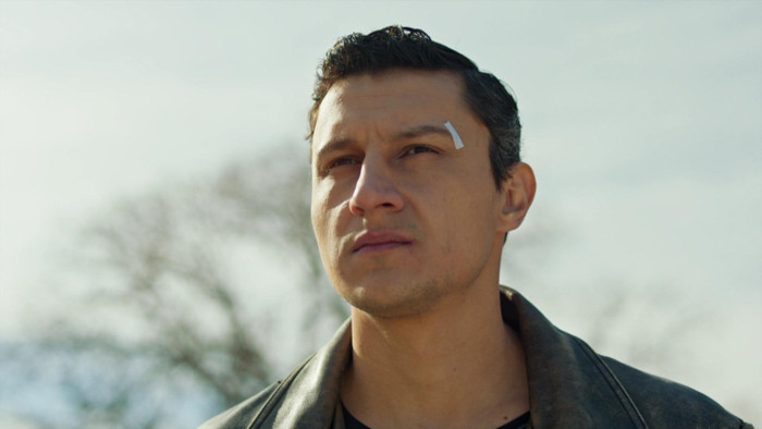 Uzak Şehir Şahin öldü mü? Alper Çankaya diziden ayrılıyor mu? - Resim : 2